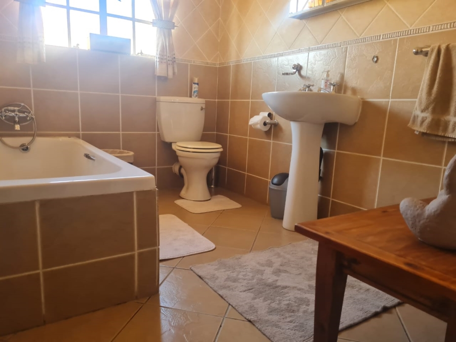 2 Bedroom Property for Sale in Meiringspark Ext 5 North West